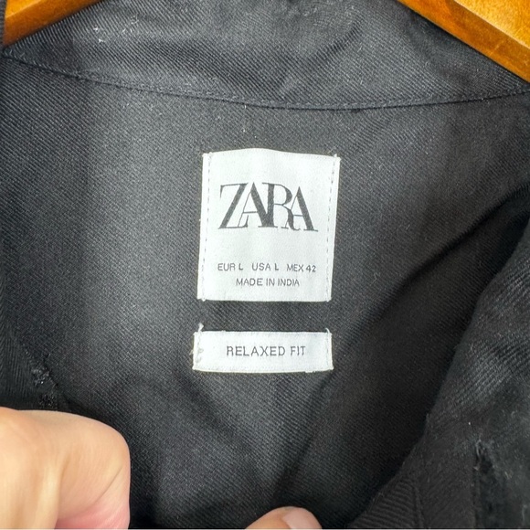 Zara Black Long Sleeve Relaxed Fit Beaded Button Down Top Size Large - Picture 4 of 6